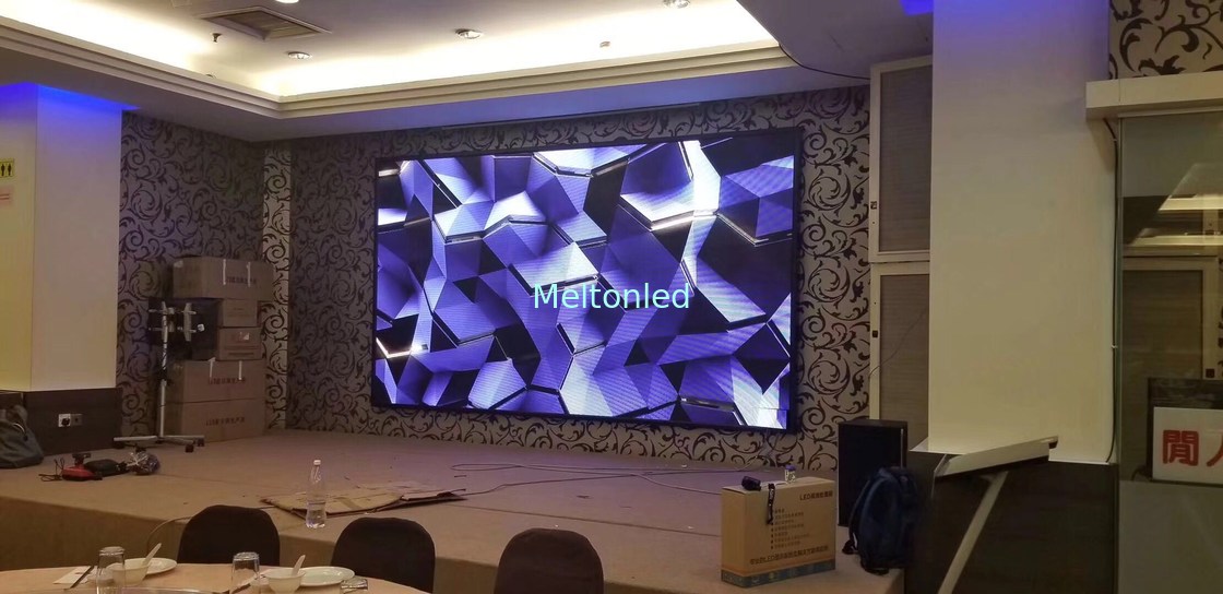 Black SMD Full Color Indoor LED Screens 4.8mm Pixel Pitch Synchronism ...