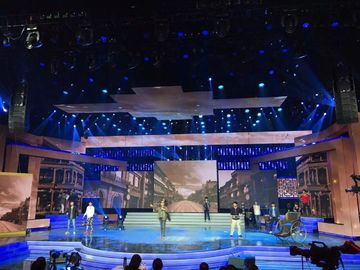 Ultra Light Stage Backdrop Rental Led Display Full Color Indoor P2.5 For Advertising